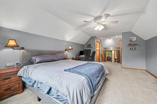 240 Woodridge Lane, Lino Lakes, MN 55014