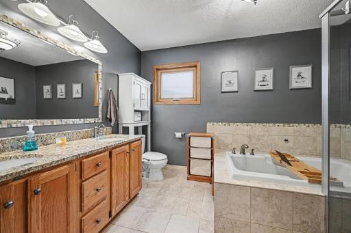 240 Woodridge Lane, Lino Lakes, MN 55014