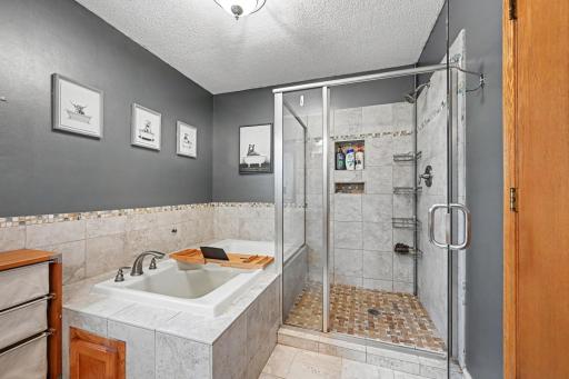 240 Woodridge Lane, Lino Lakes, MN 55014