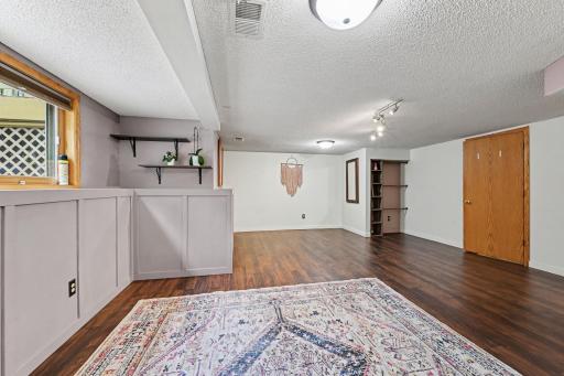 240 Woodridge Lane, Lino Lakes, MN 55014