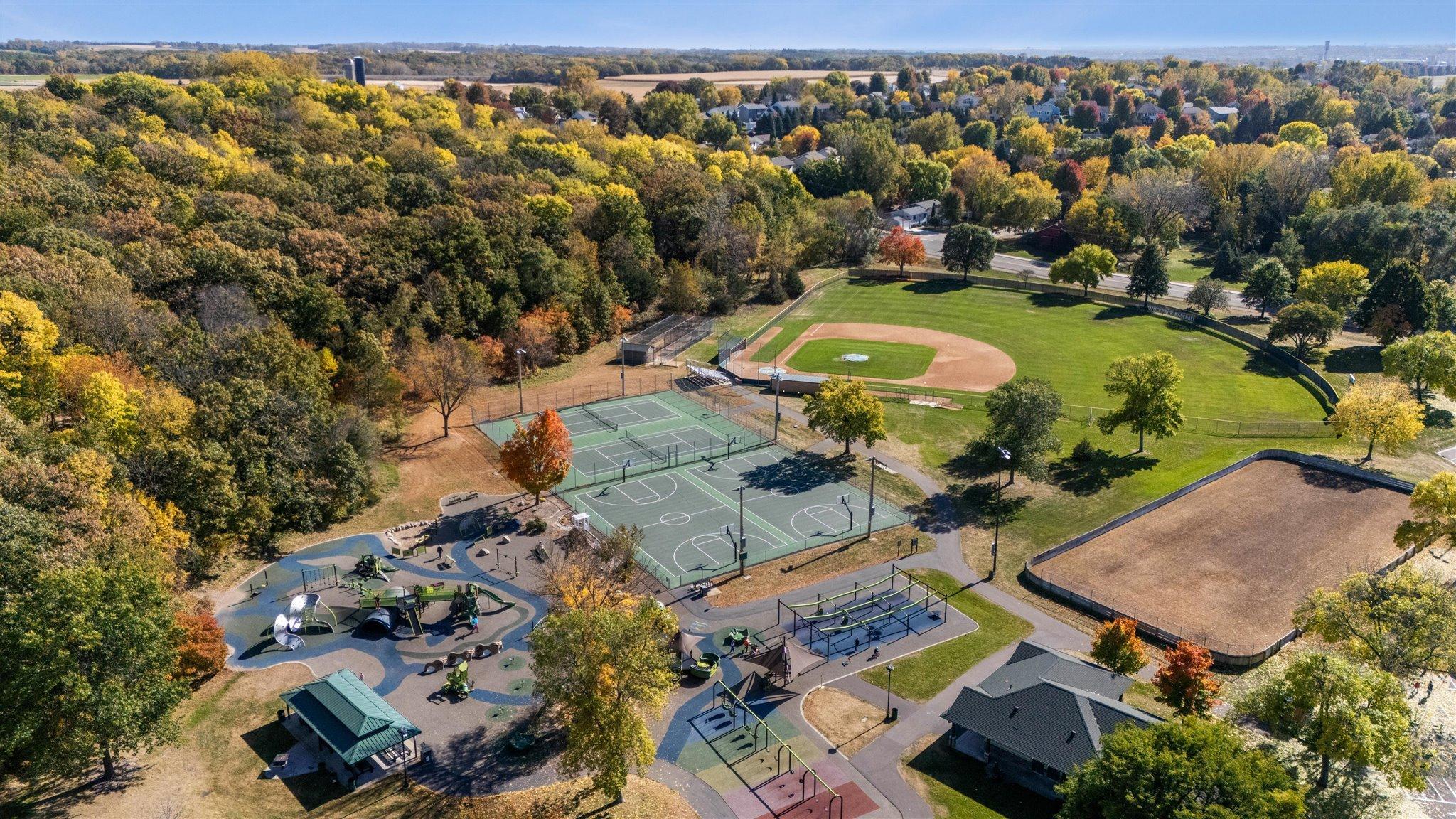 The awesome Woodridge Park is less than 1/2 mile away from Ravine Crossing!