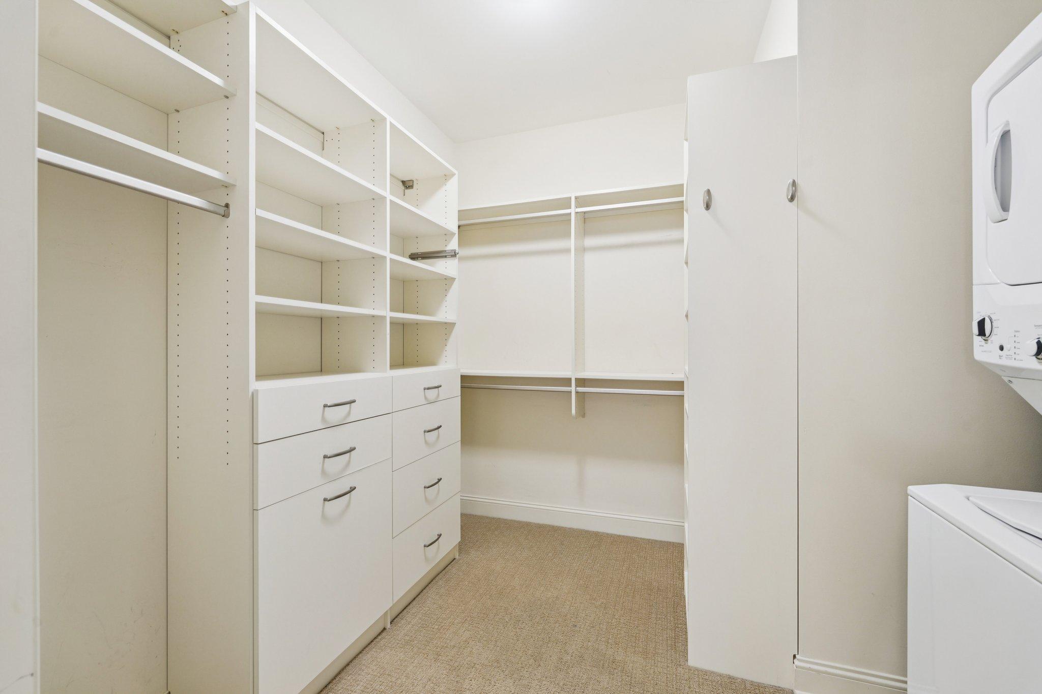 Walk in closet for primary