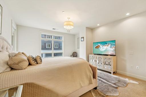 875 Lake Street N, 212, Wayzata, MN 55391