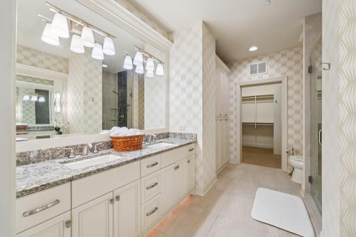 875 Lake Street N, 212, Wayzata, MN 55391