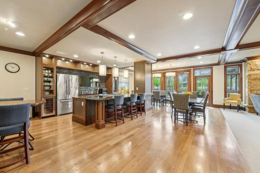 875 Lake Street N, 212, Wayzata, MN 55391