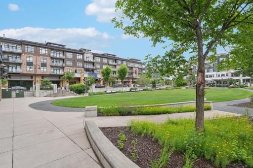 875 Lake Street N, 212, Wayzata, MN 55391