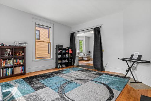 553 Sherburne Avenue, Saint Paul, MN 55103