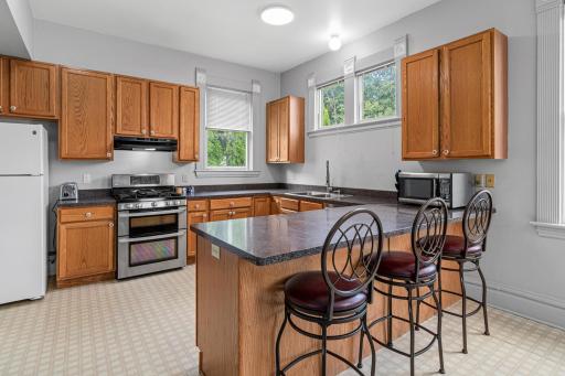 553 Sherburne Avenue, Saint Paul, MN 55103