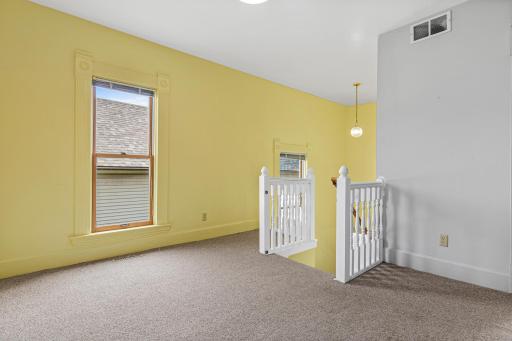 553 Sherburne Avenue, Saint Paul, MN 55103