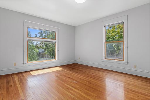 553 Sherburne Avenue, Saint Paul, MN 55103
