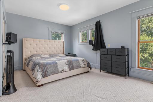 553 Sherburne Avenue, Saint Paul, MN 55103