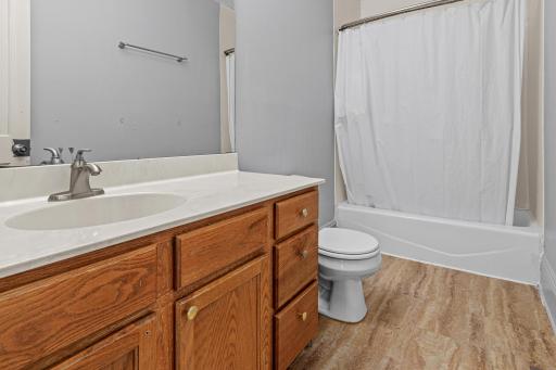 553 Sherburne Avenue, Saint Paul, MN 55103