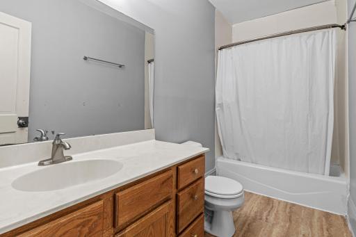 553 Sherburne Avenue, Saint Paul, MN 55103