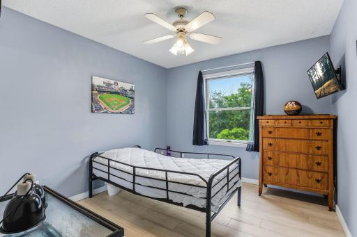 2nd upper bedroom