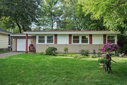8710Photography-Web-Friendly-6810-West-23rd-Street-St.-Louis-Park-MN-55426-2.jpg