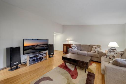 8710Photography-Web-Friendly-6810-West-23rd-Street-St.-Louis-Park-MN-55426-9.jpg