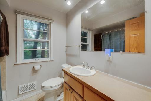 8710Photography-Web-Friendly-6810-West-23rd-Street-St.-Louis-Park-MN-55426-25.jpg