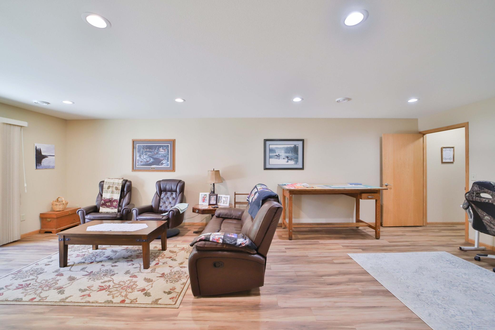 Photo 37