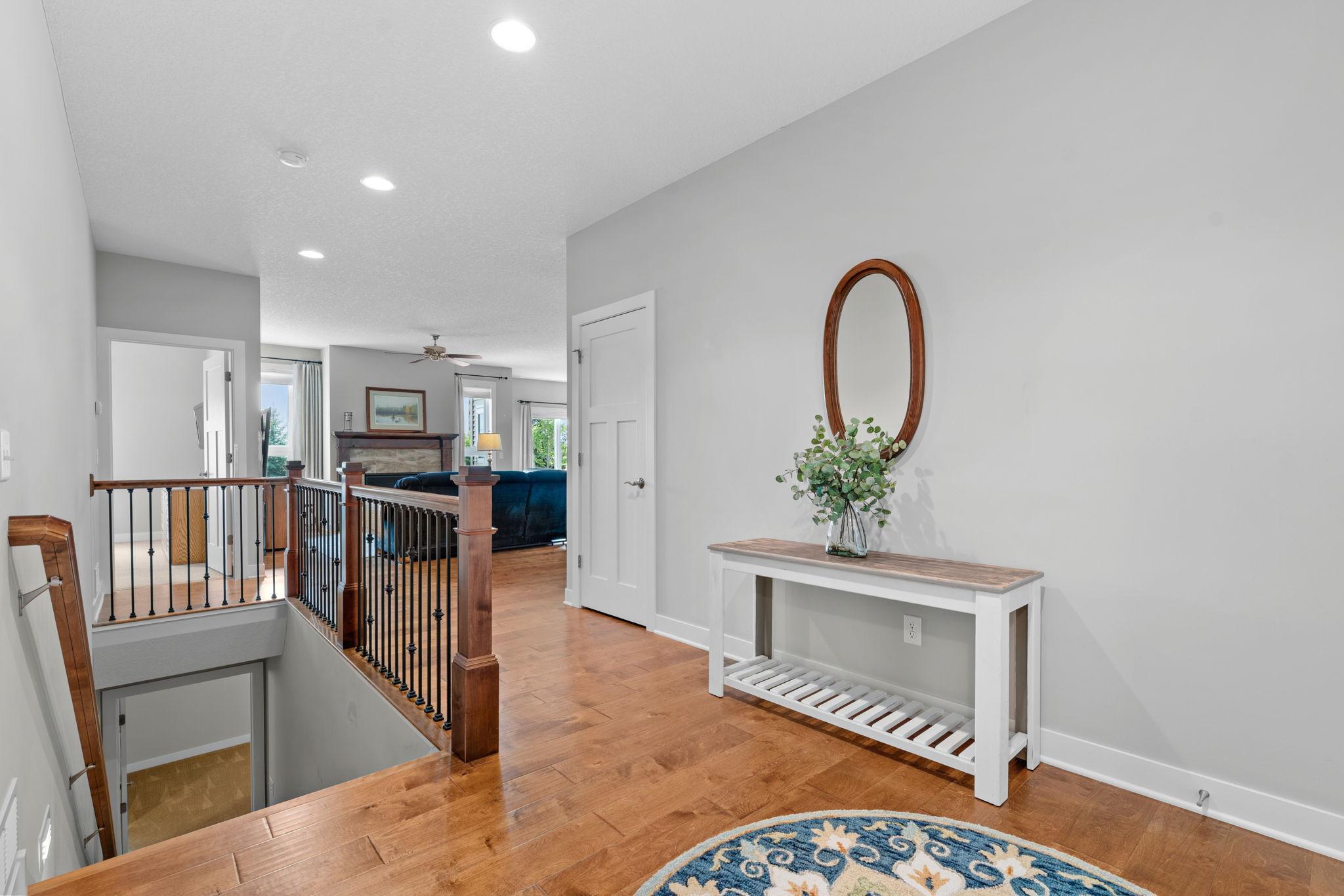 24-web-or-mls-12096 Malisa Ct-24.jpg