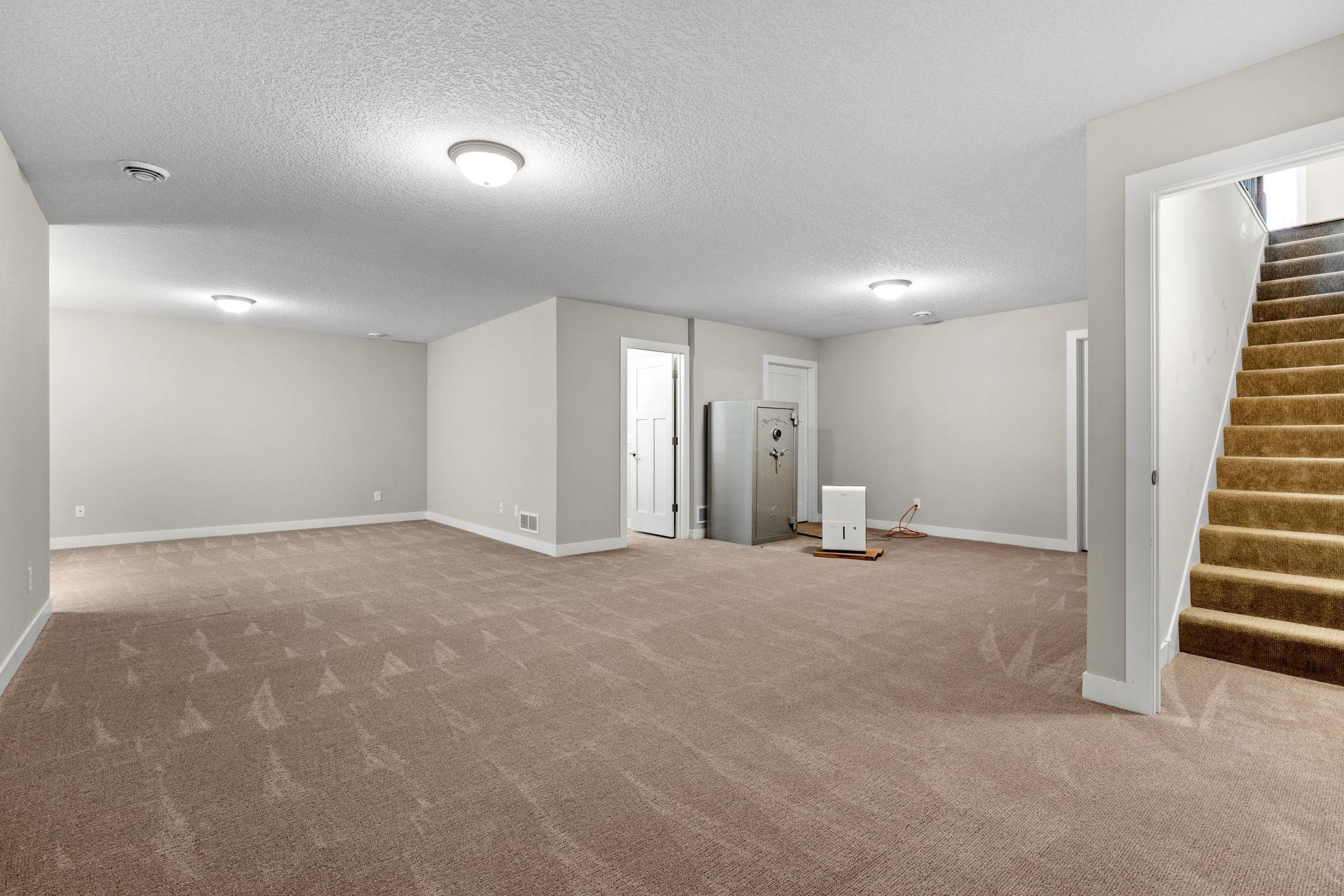 59-web-or-mls-12096 Malisa Ct-55.jpg