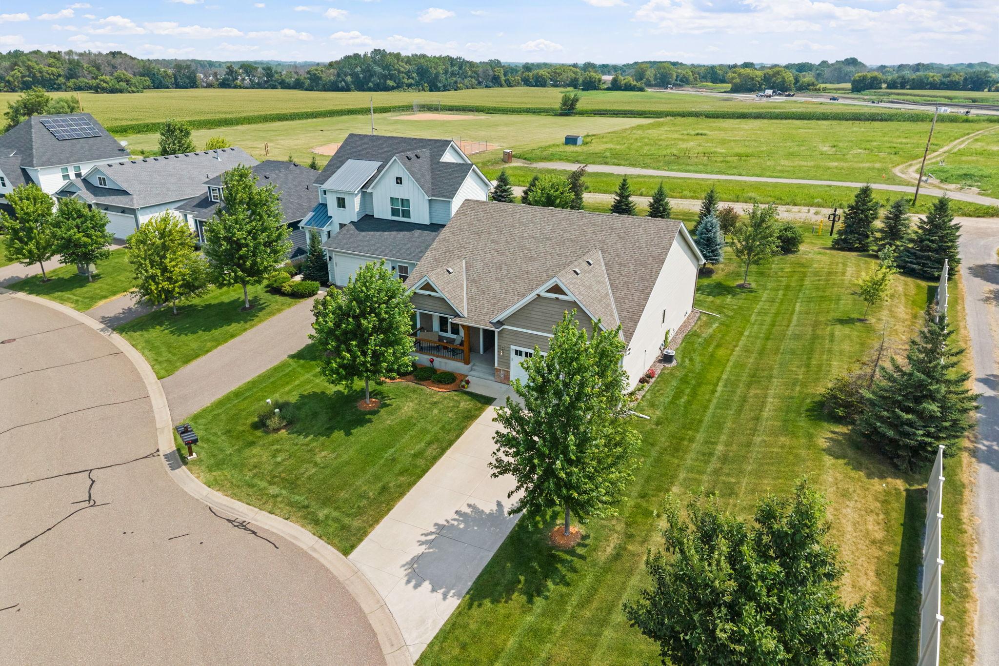 11-web-or-mls-12096 Malisa Ct-12.jpg