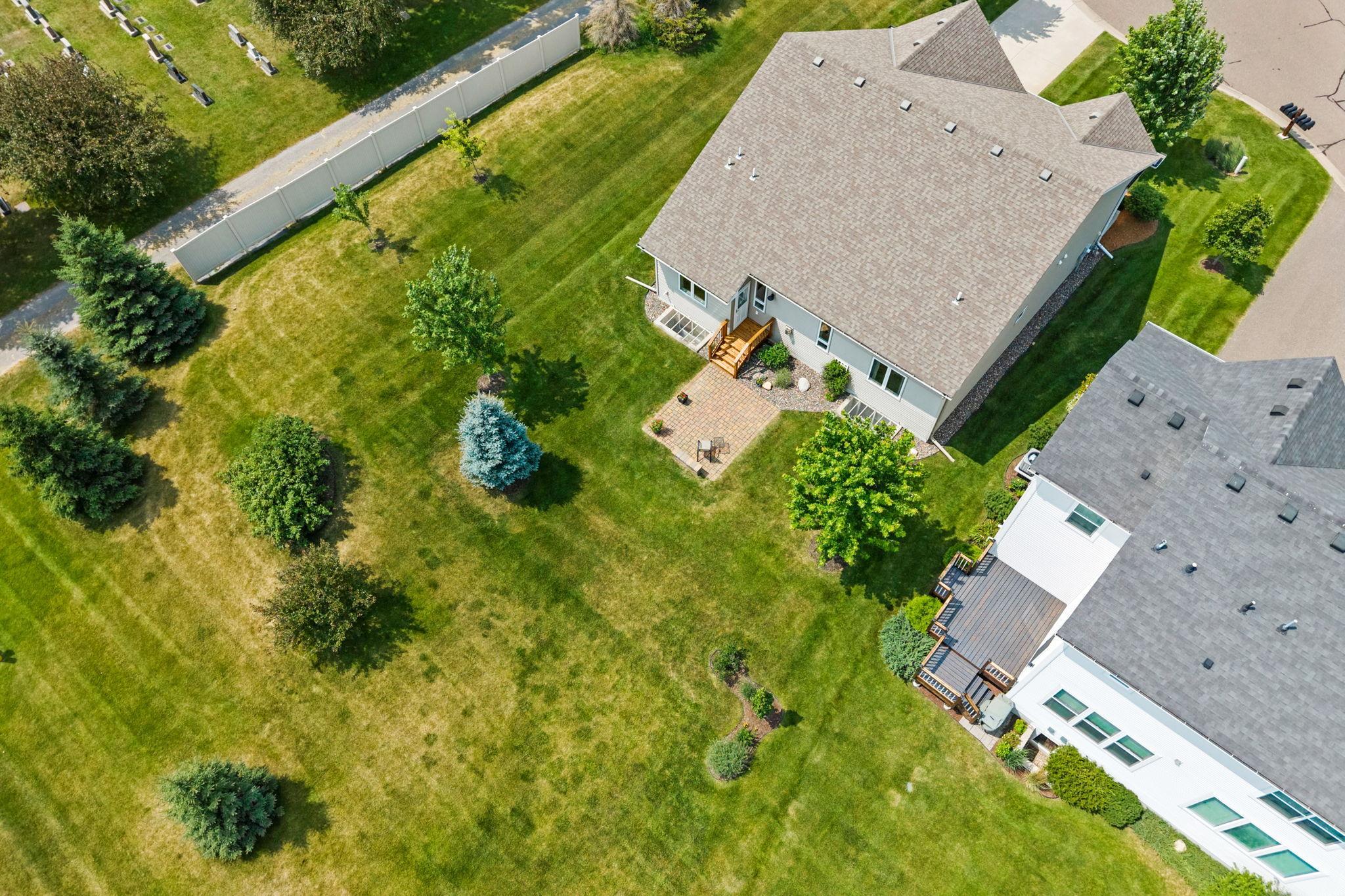 19-web-or-mls-12096 Malisa Ct-18.jpg