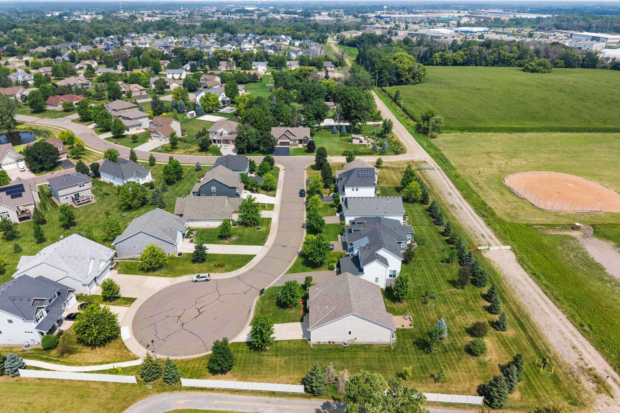 18-web-or-mls-12096 Malisa Ct-19.jpg