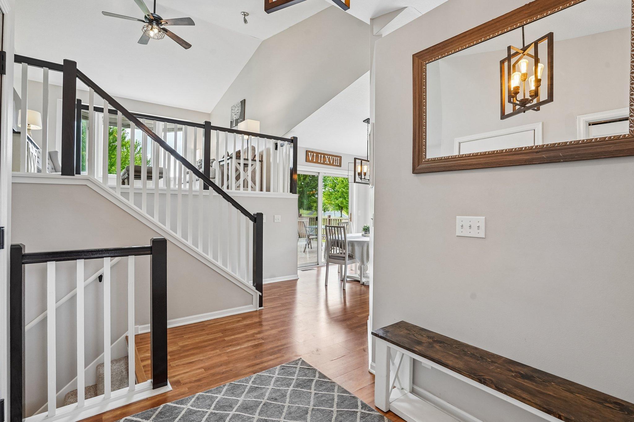 8-web-or-mls-Woodview Ct SE-S2307-008.jpg
