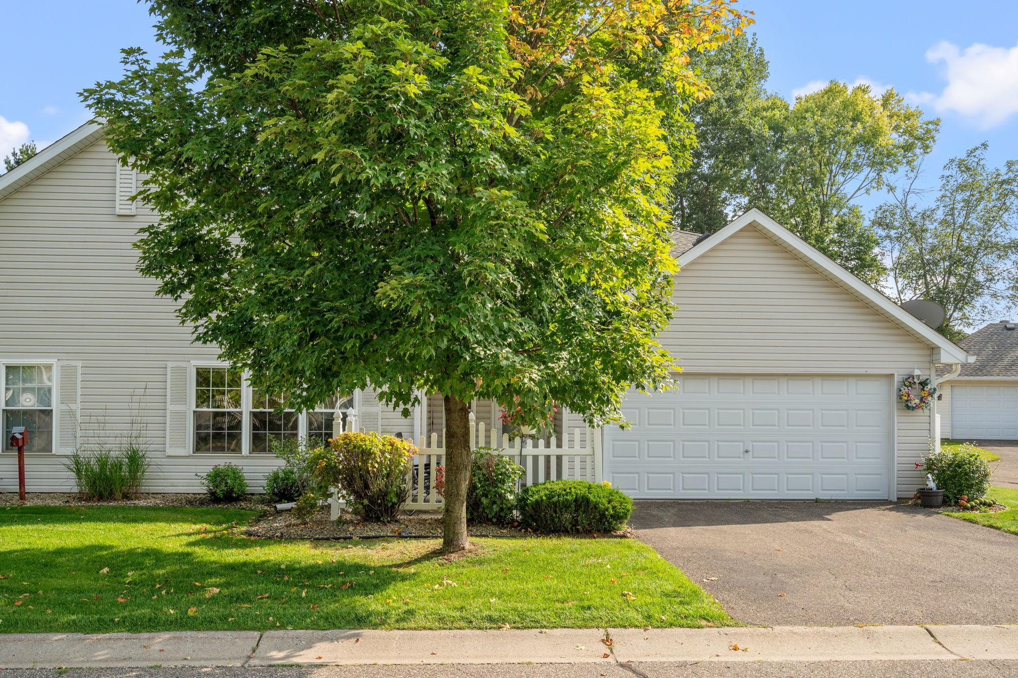 3-web-or-mls-6866 Blackhawk Trail 12-3.jpg