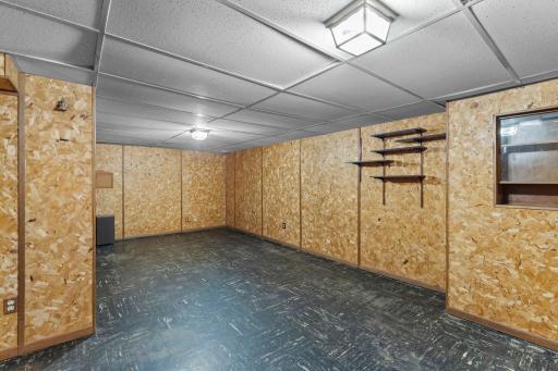 2121 Radatz Avenue, Maplewood, MN 55109