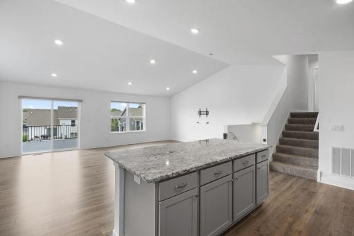 18085 Heirloom Court, Lakeville, MN 55044