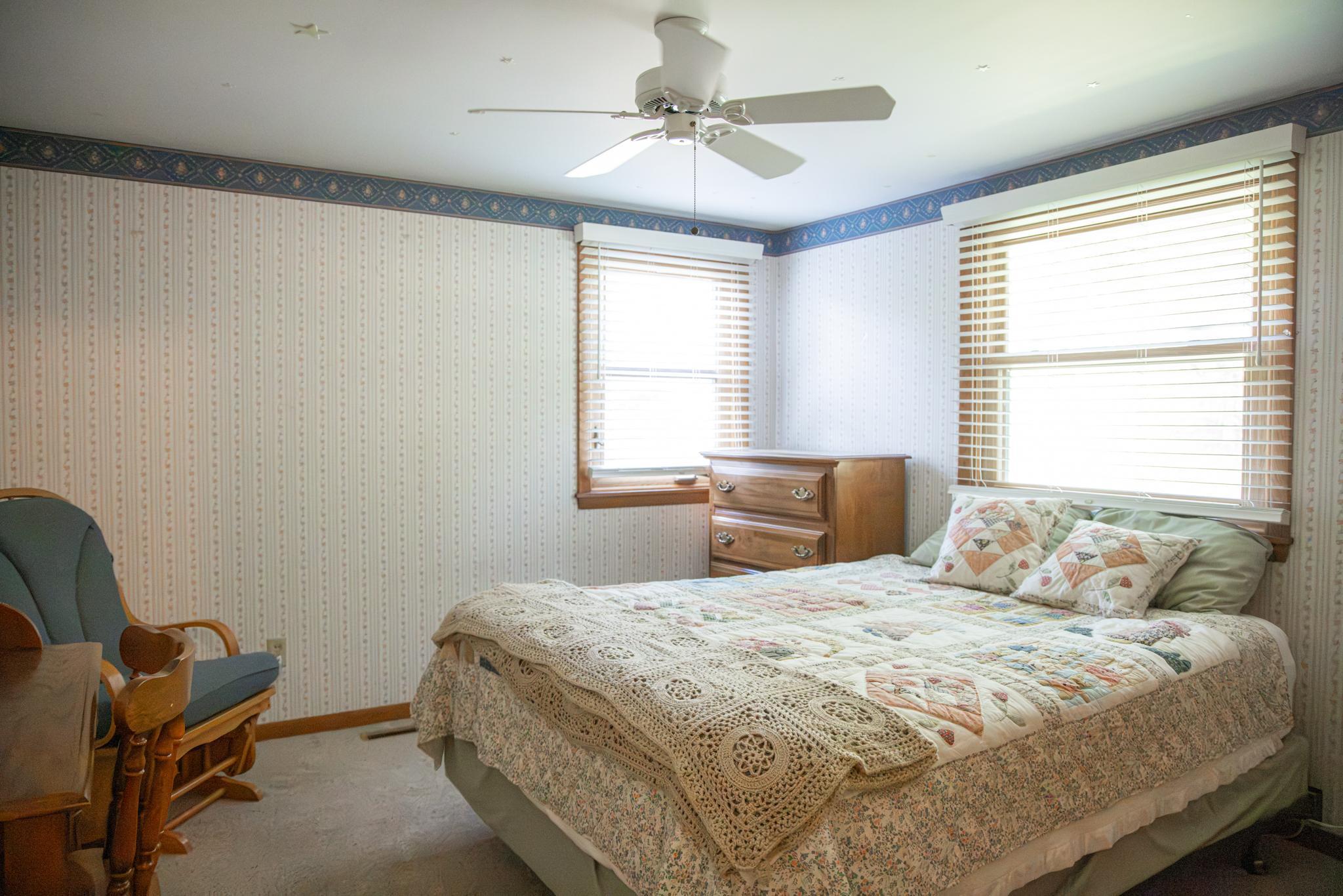 UPPER BEDROOM