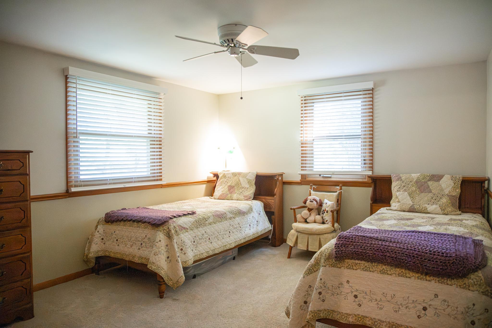 Upper BEDROOM