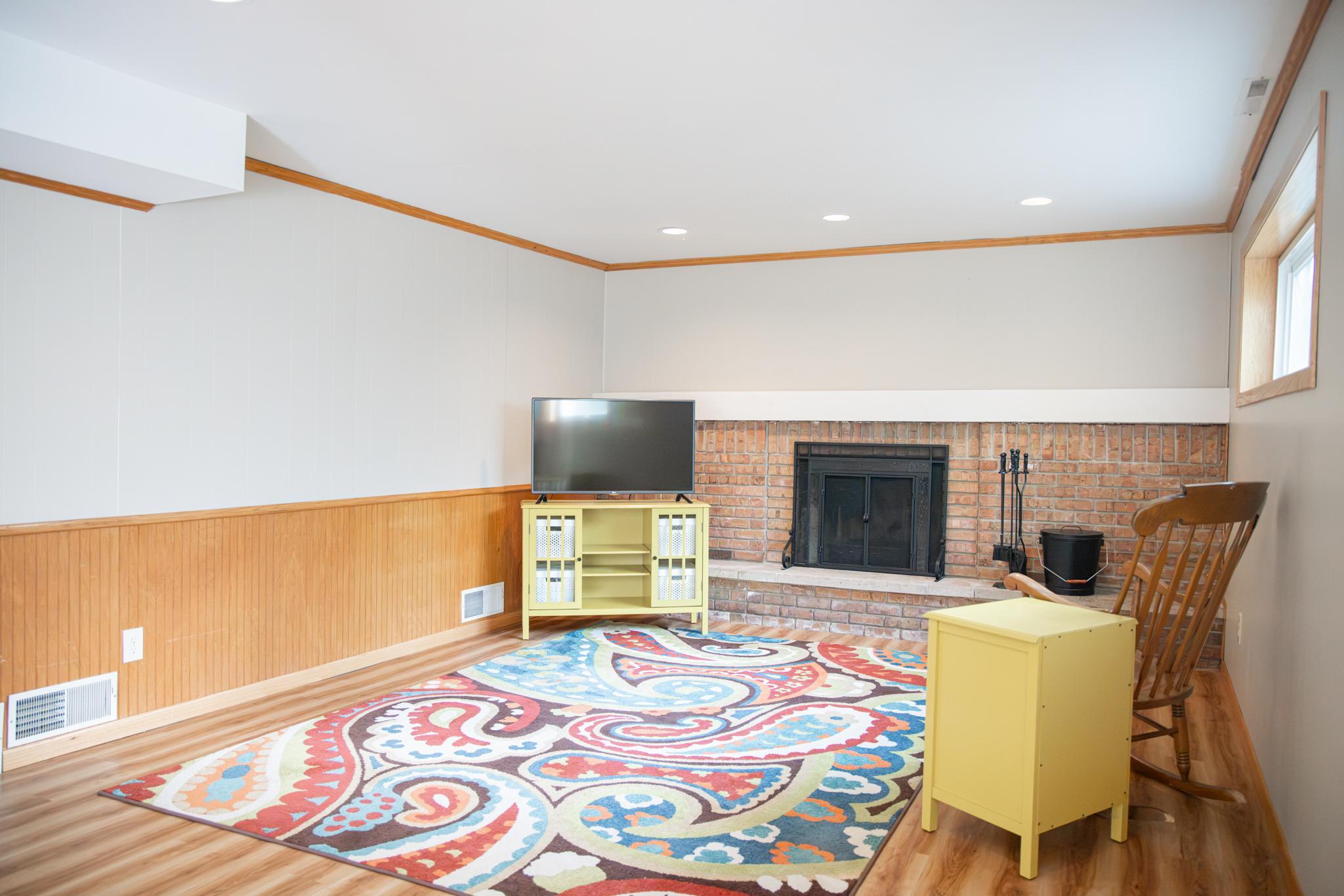 LL FAMILY ROOM
