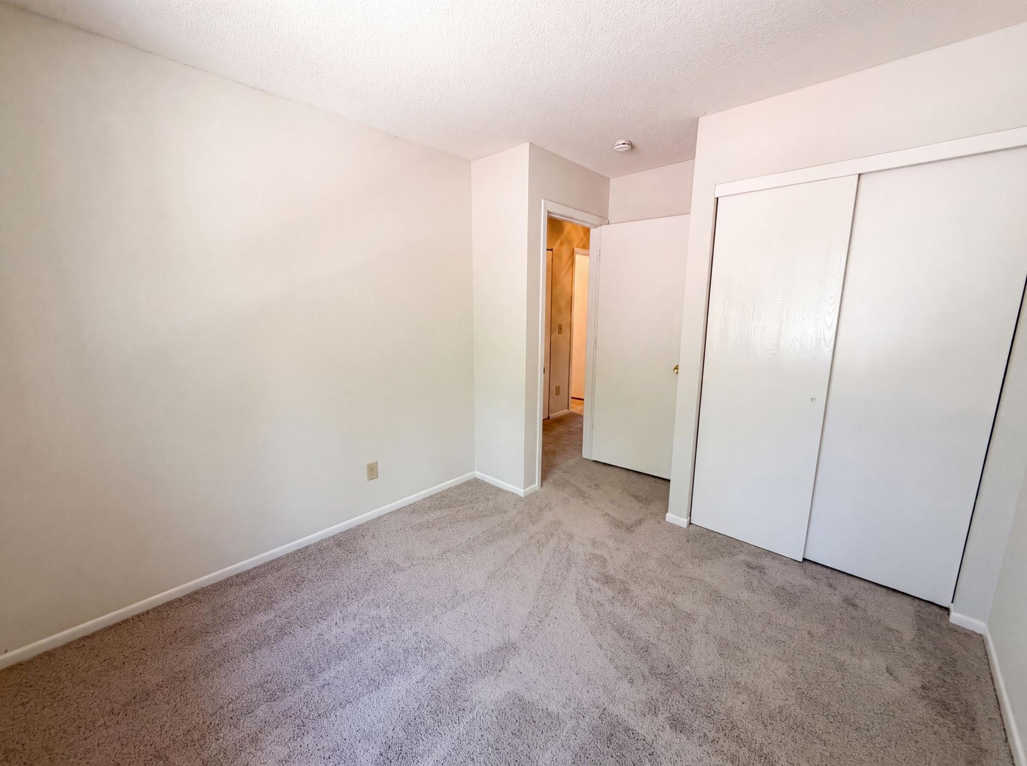 listing_18.jpg
