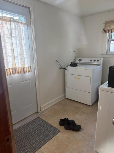 laundry-mud room.jpeg