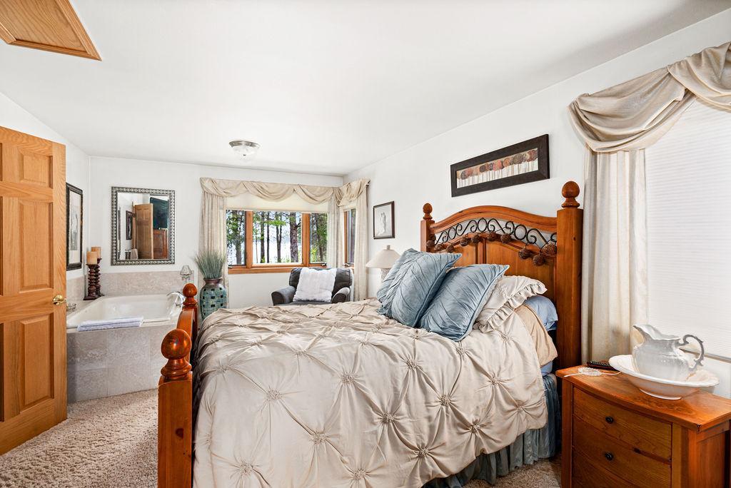 1690Hwy61interior-12.jpg