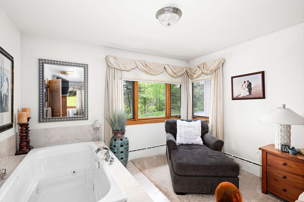 1690Hwy61interior-13.jpg