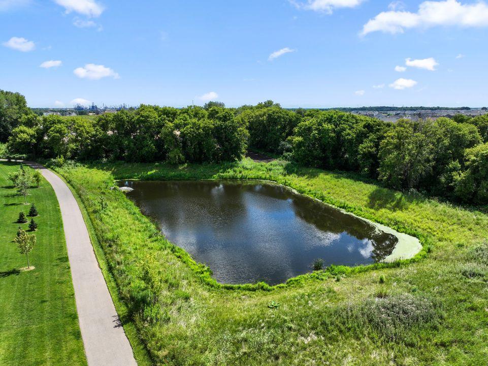 Ardan Place features beautiful walking trails throughout the community.