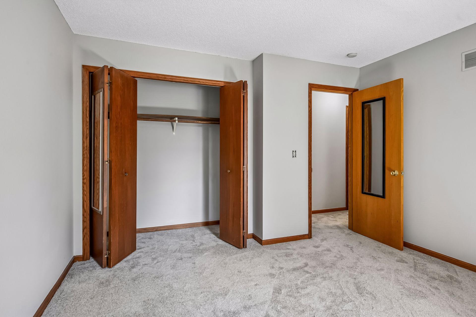 Closet 1