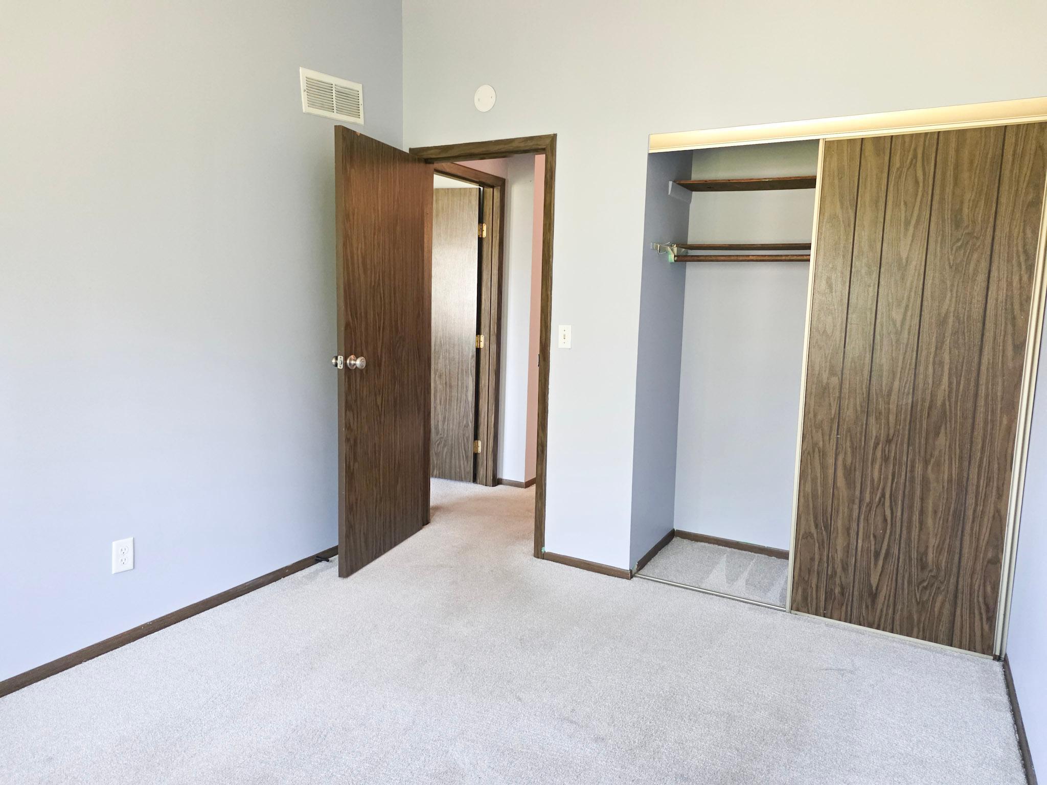 35-Room 3-1.jpg