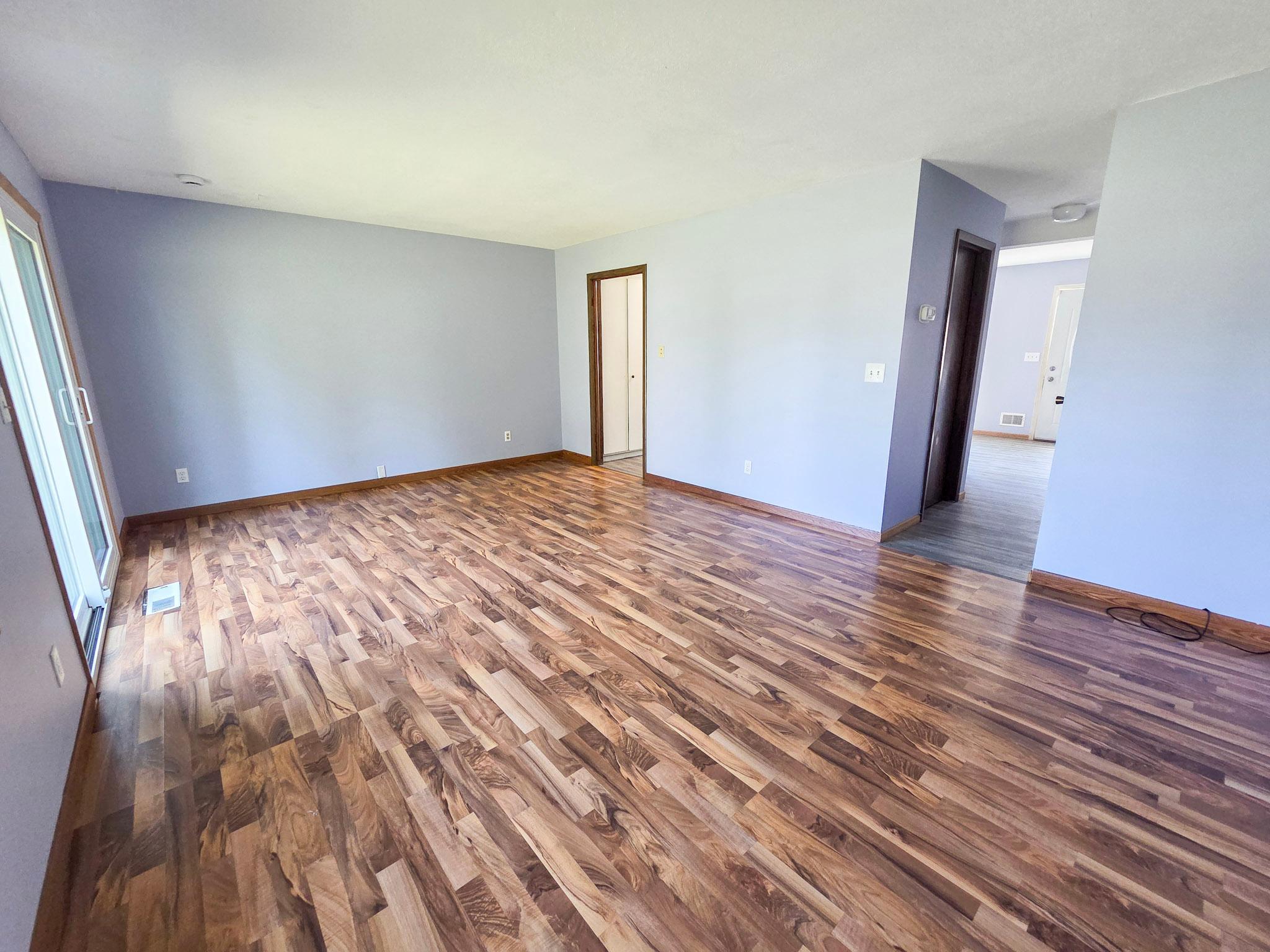 20-Living rm 2.jpg