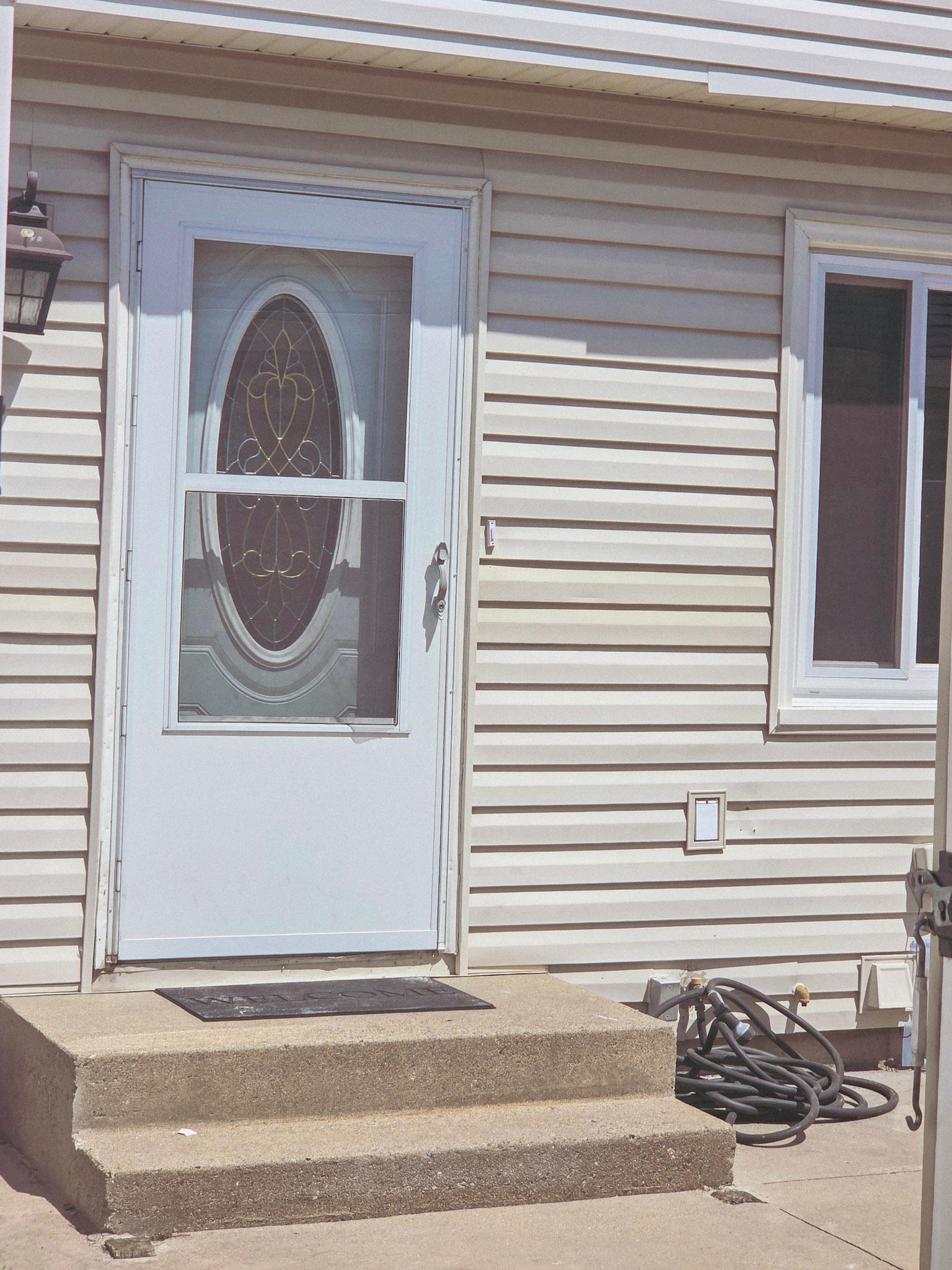4-front entry.jpg