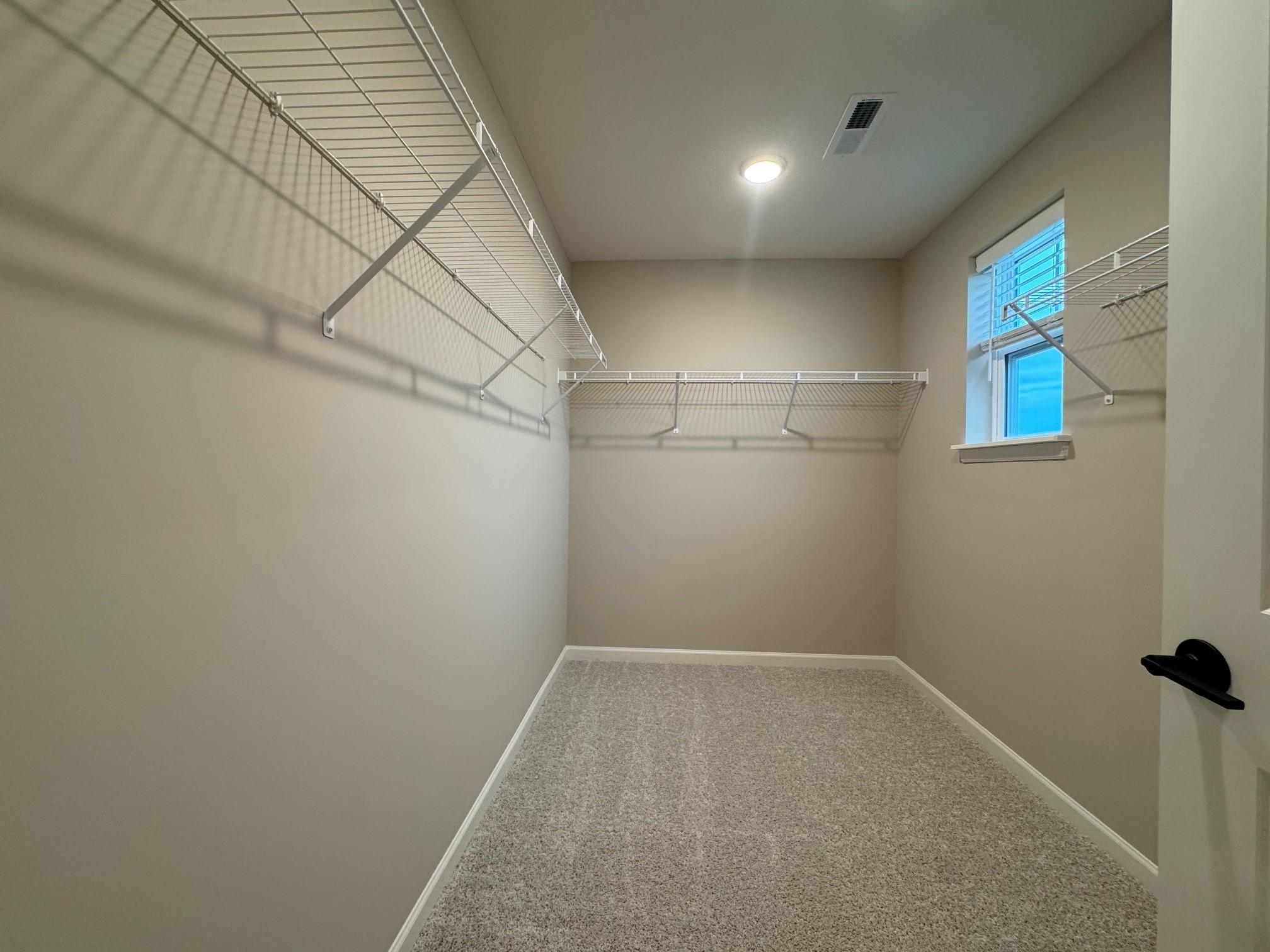 Mercer Primary Walkin Closet 6153 Goodview