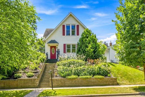 Photo for 284 Winona Street E, Saint Paul, MN 55107 - listing #7113016 284 Winona Street E, Saint Paul, MN 55107
