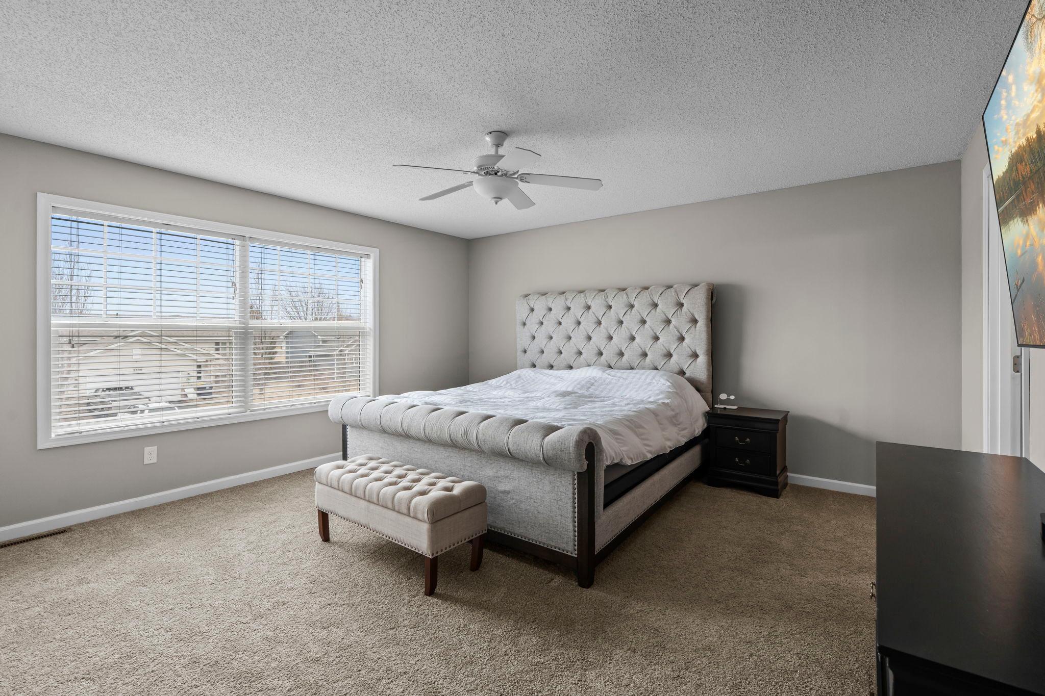 33-web-or-mls-2504 Country View Dr-187.jpg