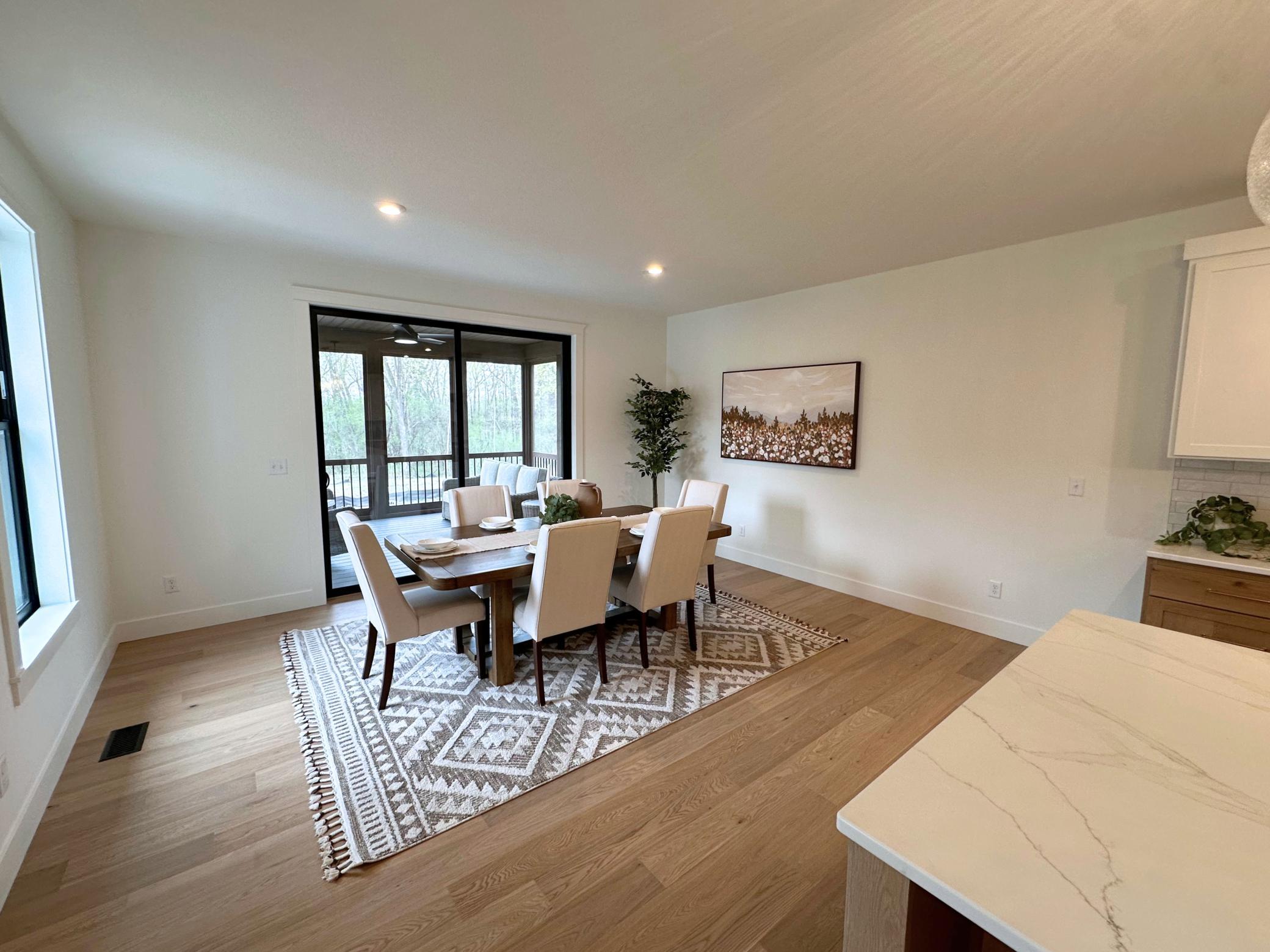 Dining/Screen Porch