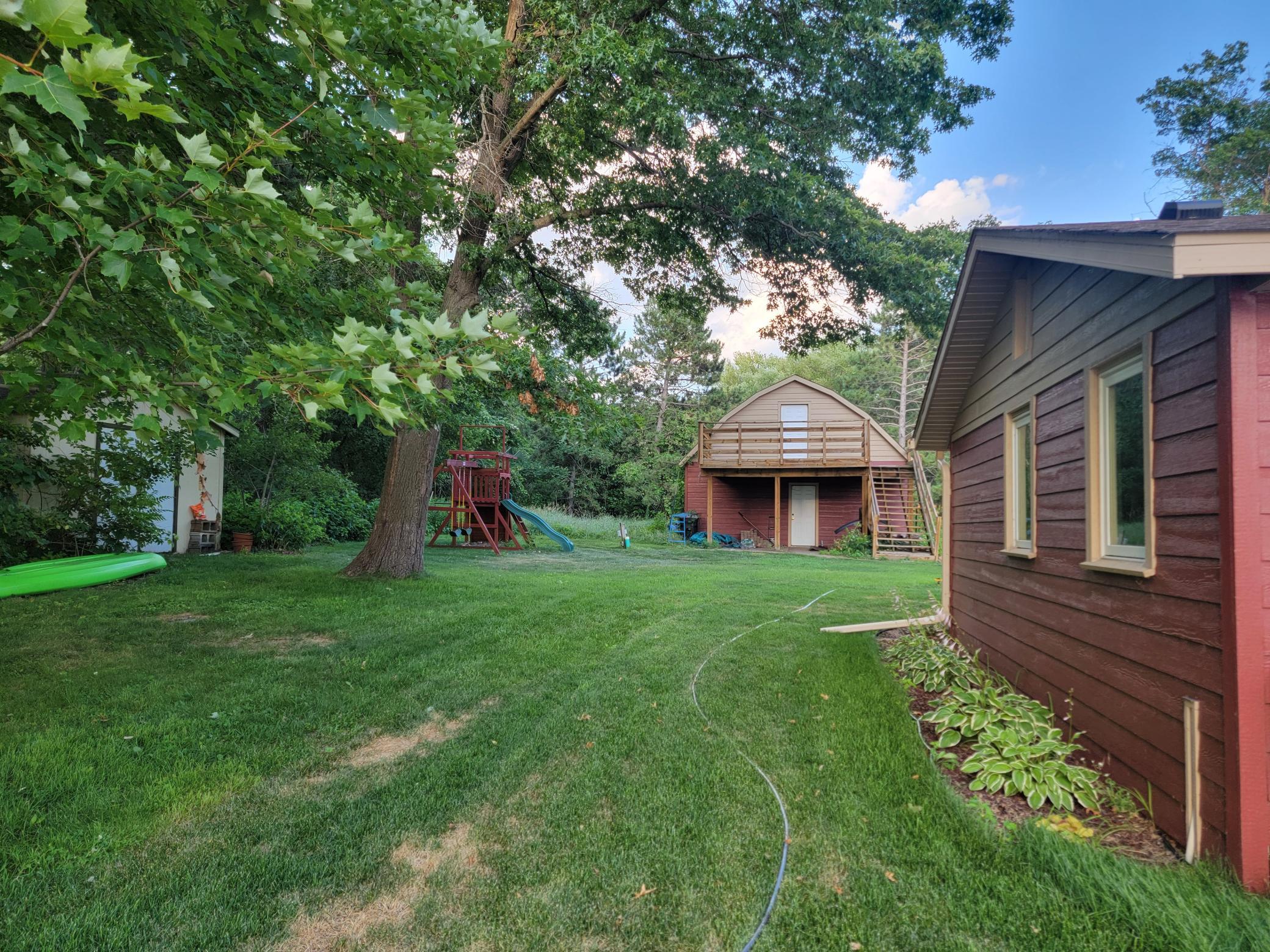 27896 Garage.jpg