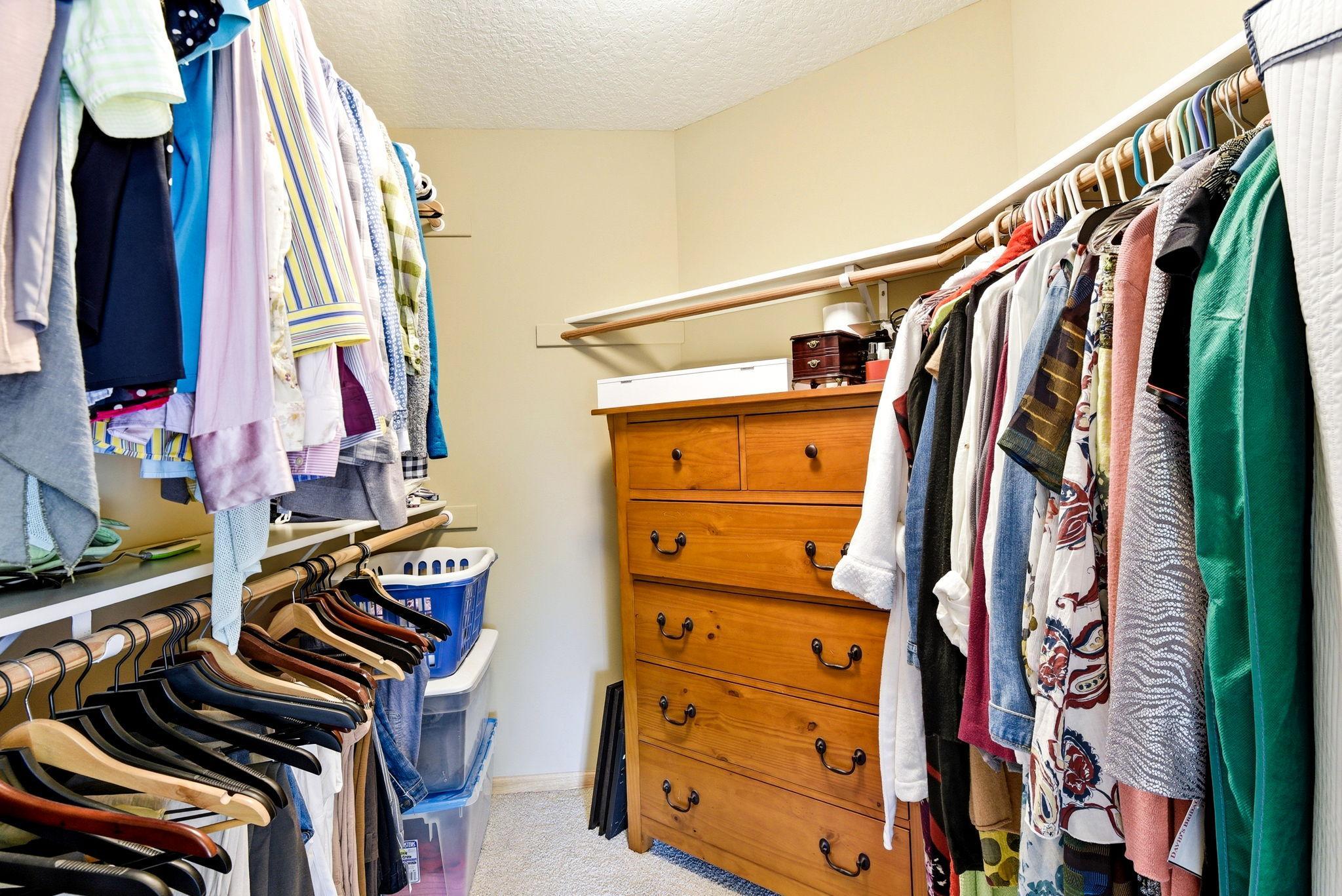 21-web-or-mls-4831-Greenhaven-Dr-21.jpg
