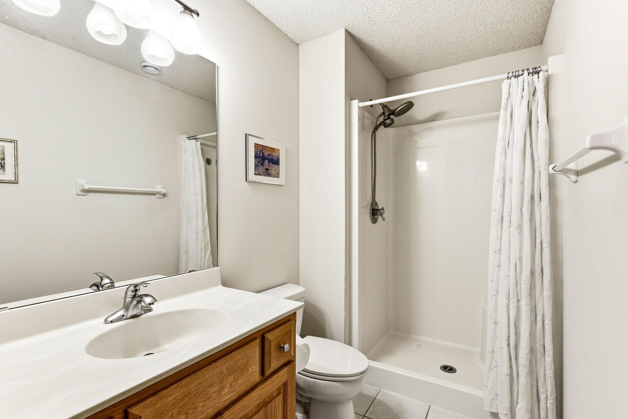 36-web-or-mls-4831-Greenhaven-Dr-36.jpg